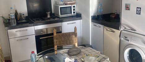Oven, stovetop