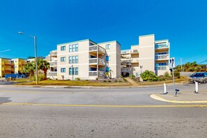 Exterior - Ocean and pier-view condo with pool access & private balcony - walk to beach (Myrtle Beach)