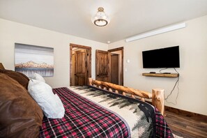 3 habitaciones, tabla de planchar con plancha, cuna de viaje y wifi 