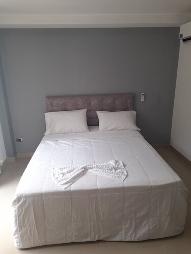 Granada suites aparta estudio