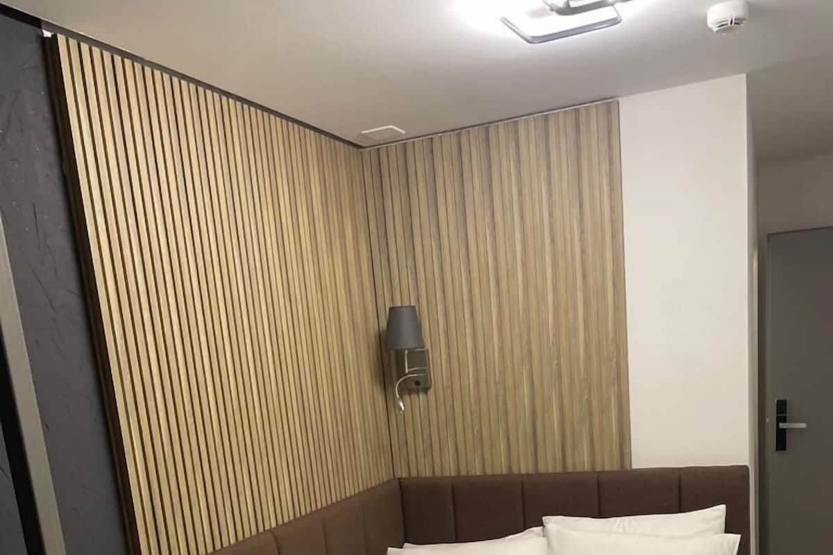 Basic Double Room