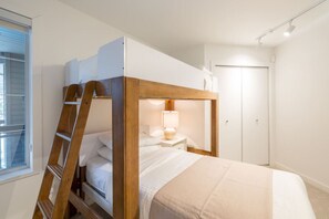 4 chambres, bureau, fer et planche à repasser, Wi-Fi gratuit