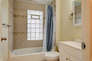 Towels, soap, shampoo, toilet paper