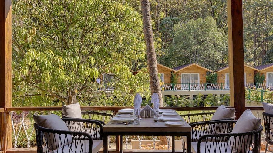 Stone Wood Jungle Resort