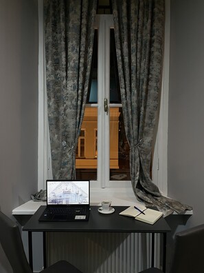 Lobby sitting area - tbilicity hotel (Tbilisi)
