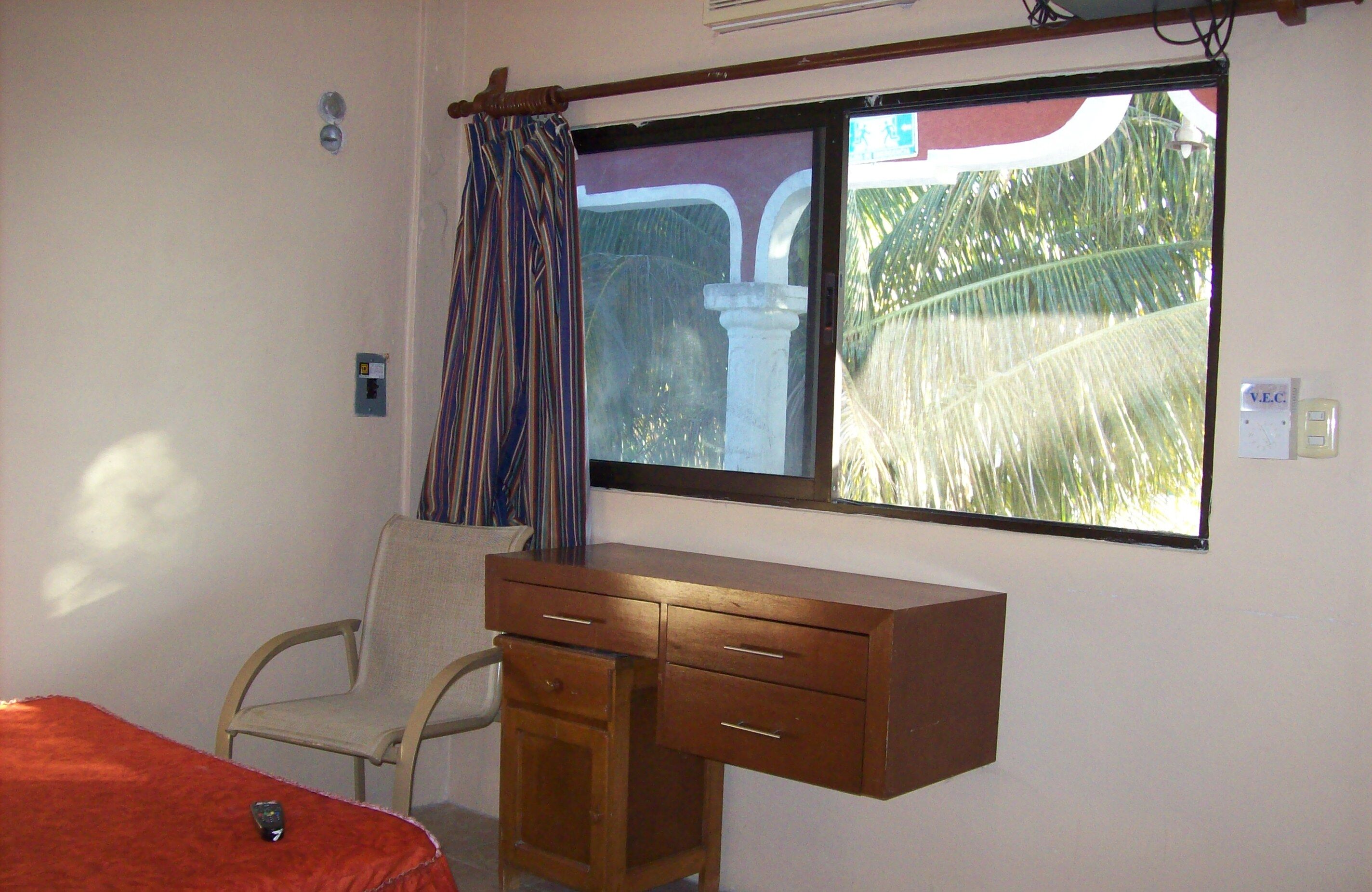 Basic Twin Room | Down duvets, individually furnished, bed sheets