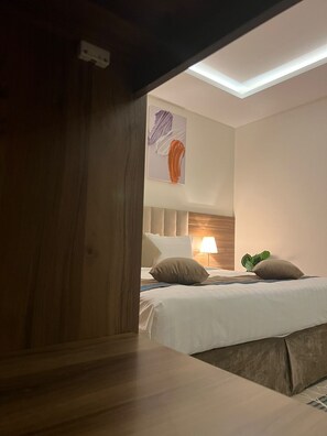 時尚開放式客房 | 意大利 Frette 床單、高級寢具、羽絨被、Tempur-Pedic 床墊