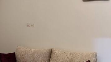 Design Studio | Living area | 55-inch Smart TV with digital channels, fireplace