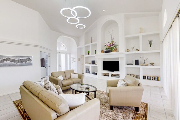 Fernseher, Videospiele, DVD-Player, Tischfußball