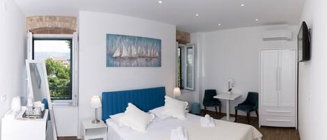 Chambre Double Confort, dans les dépendances | Bureau, Wi-Fi gratuit, draps fournis