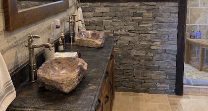 Lavender Farm Private Luxury Suite