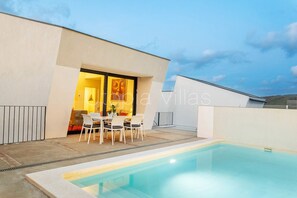 Pool - Villa Charlotte by Utopia Villas (Sant Pere de Ribes)