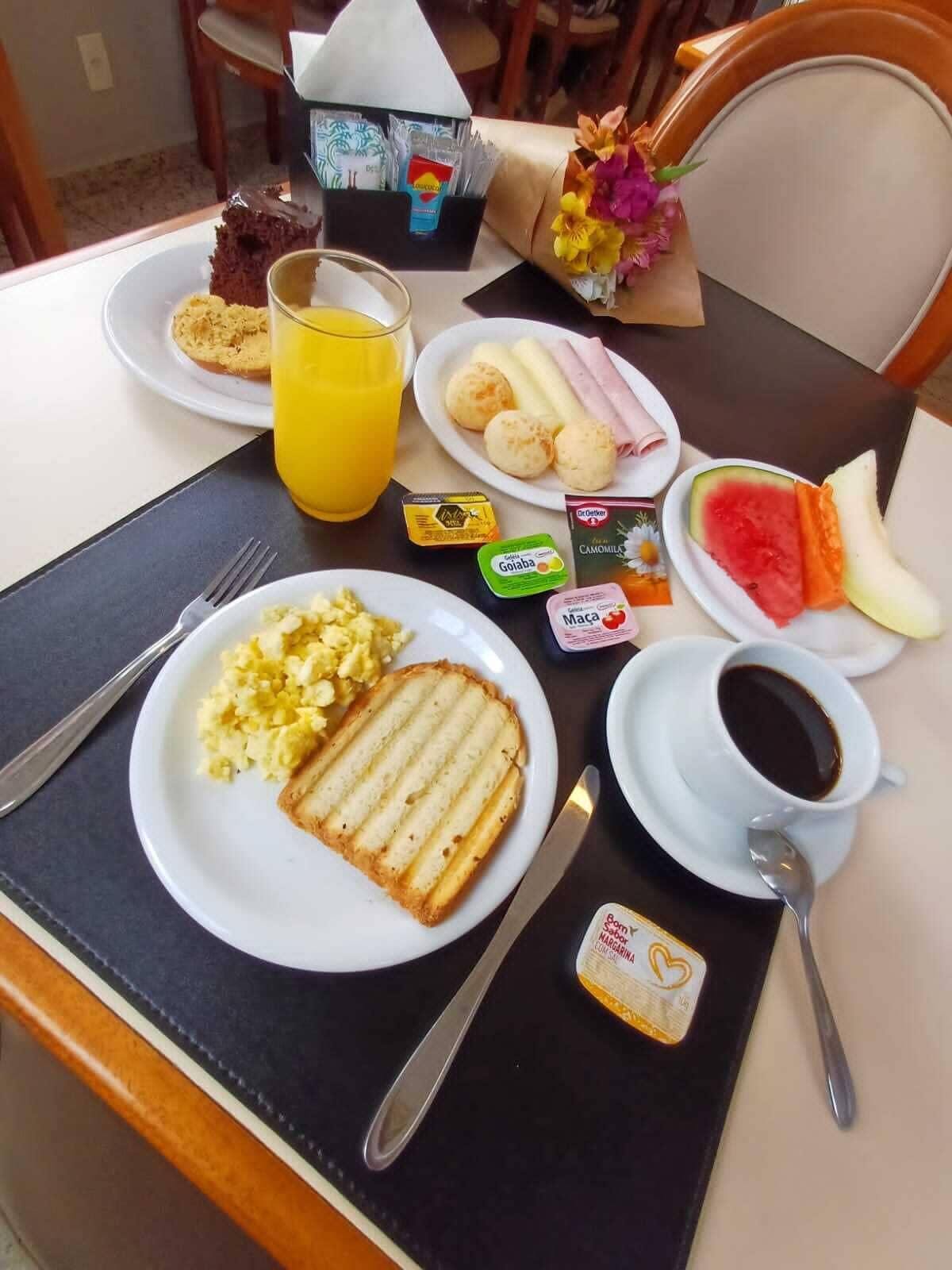 Free daily buffet breakfast