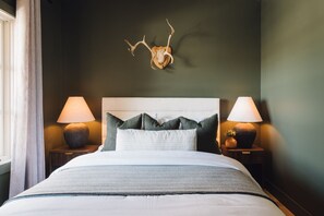 3 chambres, fer et planche à repasser, lit parapluie, Wi-Fi gratuit