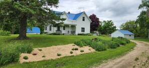 Exterior - Hill Farm,
Charming farm house perfect for all season activities in the country! (Kensington)