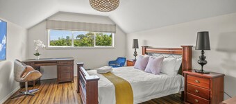 StayAU 4BRM Modern Urban Holiday Home