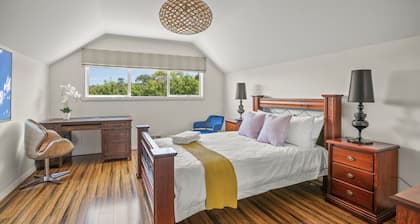 StayAU 4BRM Modern Urban Holiday Home