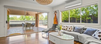 StayAU 4BRM Modern Urban Holiday Home