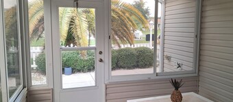 Villa-Golf Cart-5 min to Lake Sumter Landing The Villages With All The Amenities