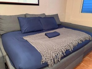 2 bedrooms, iron/ironing board, WiFi, bed sheets
