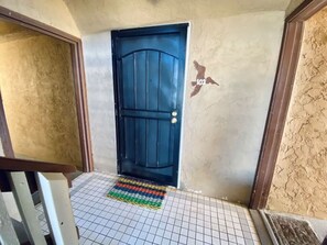 Interior - Lovely Oceanfront 1 Bdrm. Large Balcony (pacifica) (San Diego)