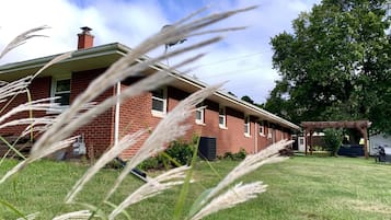 House | 4 bilik tidur