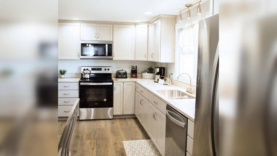 Farm Country Amish Country Newly Renovated