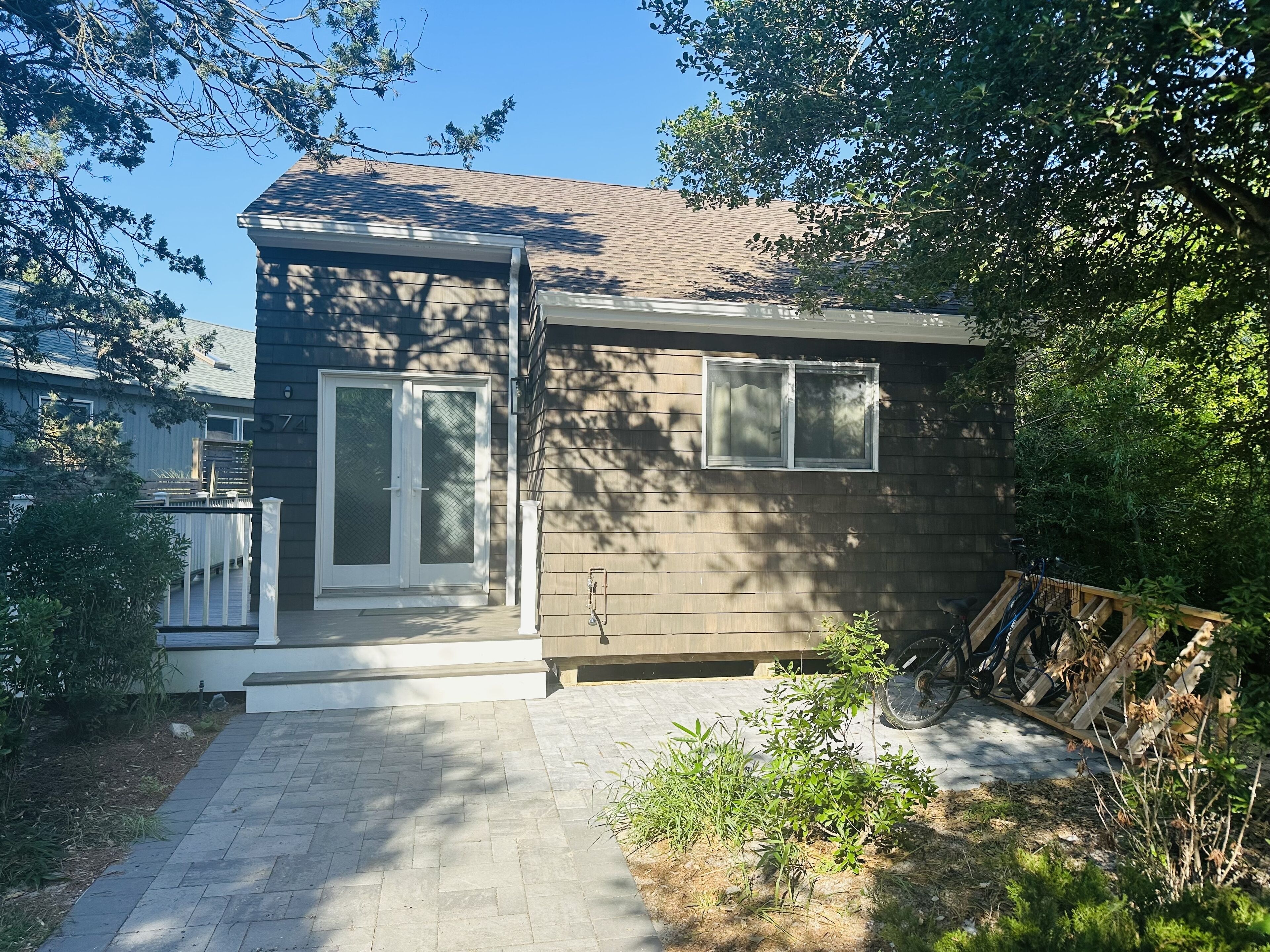 Newly Renovated Beauty! 2 bed plus Loft-Cottage Steps From Beach in Ocean Beach