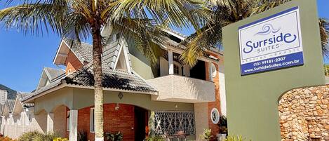 Fachada da propriedade