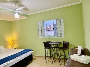 Superior Room | View from room - Surfside Suites (Peruíbe)