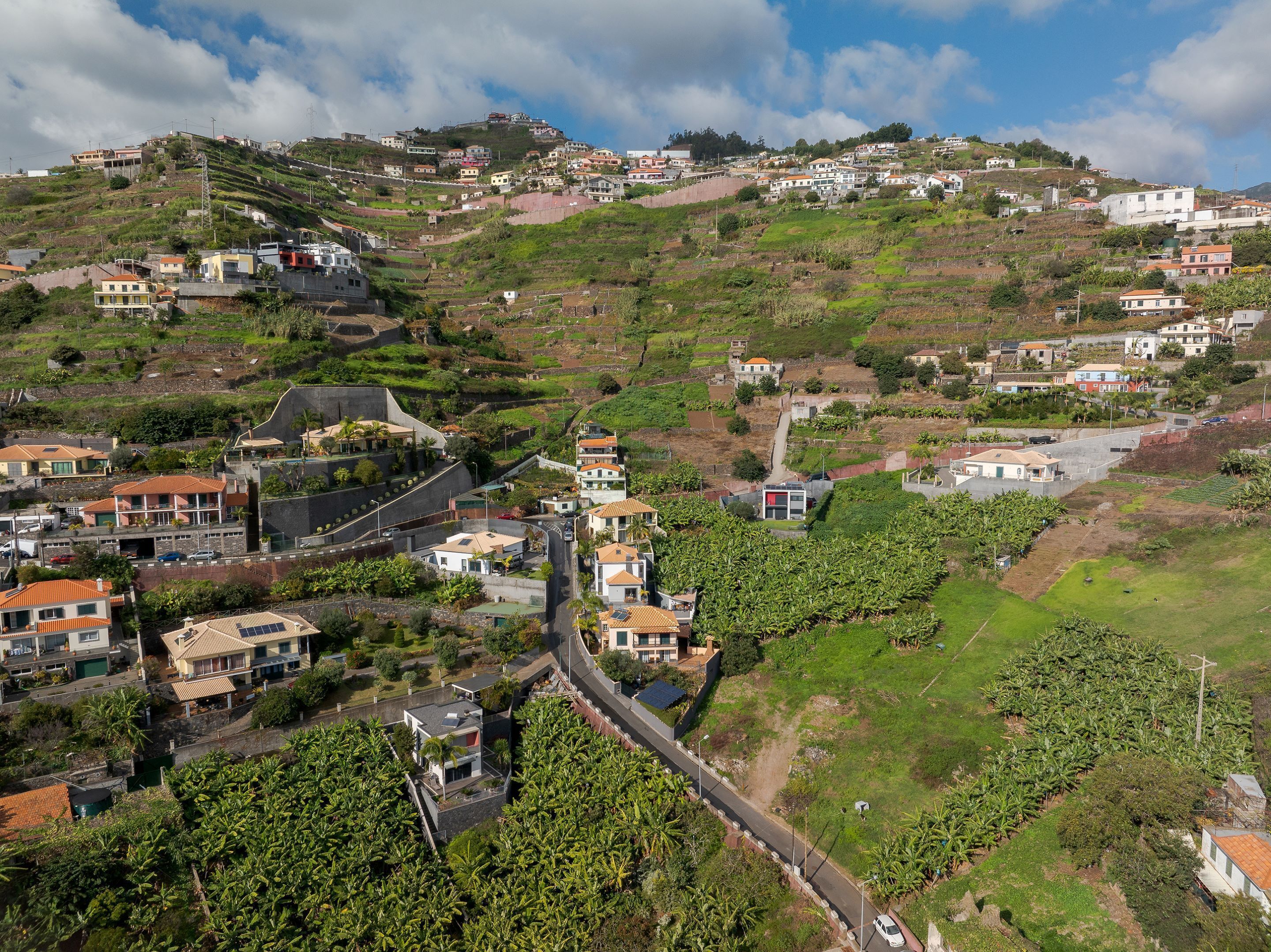 Foto - Countryside Charm by HR Madeira