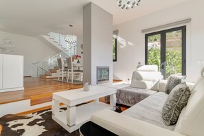 Living area - Countryside Charm  (Camara de Lobos)