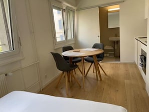 1 chambre, Wi-Fi, draps fournis