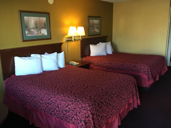 Basic Double Room | Iron/ironing board, free WiFi, bed sheets - Travel Inn North Little Rock (North Little Rock)