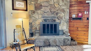 House (3 Bedrooms) | Property amenity