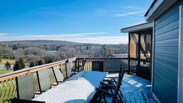 House (3 Bedrooms) | Property amenity