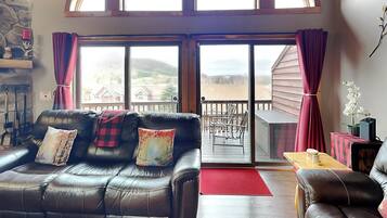 開放式客房 (3 Bedrooms) | 住宿設施服務