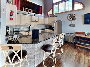 Studio (3 Bedrooms) | Équipement de l’h ébergement