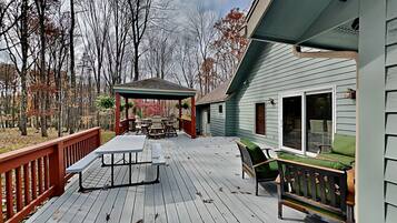 House (4 Bedrooms) | Property amenity