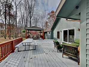 House (4 Bedrooms) | Property amenity - To The Point by Taylor Made Deep Creek (Oakland)