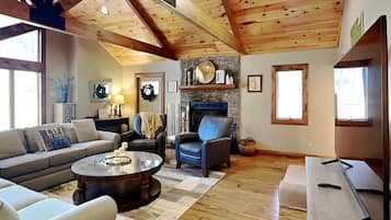 House (4 Bedrooms) | Property amenity