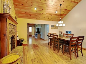 Property amenity - To The Point by Taylor Made Deep Creek (Oakland)