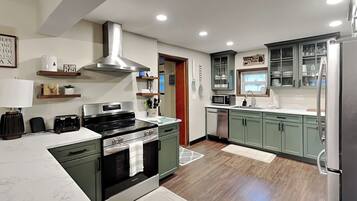 House (5 Bedrooms) | Property amenity