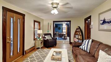 House (5 Bedrooms) | Property amenity