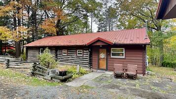 House (5 Bedrooms) | Property amenity