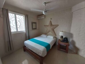 4 bedrooms, desk, iron/ironing board, travel cot