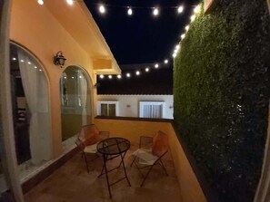 Outdoor dining - Huatulco 4 bdrm Penthouse-walk to Beach & Marina! (Bahía de Santa Cruz Huatulco)