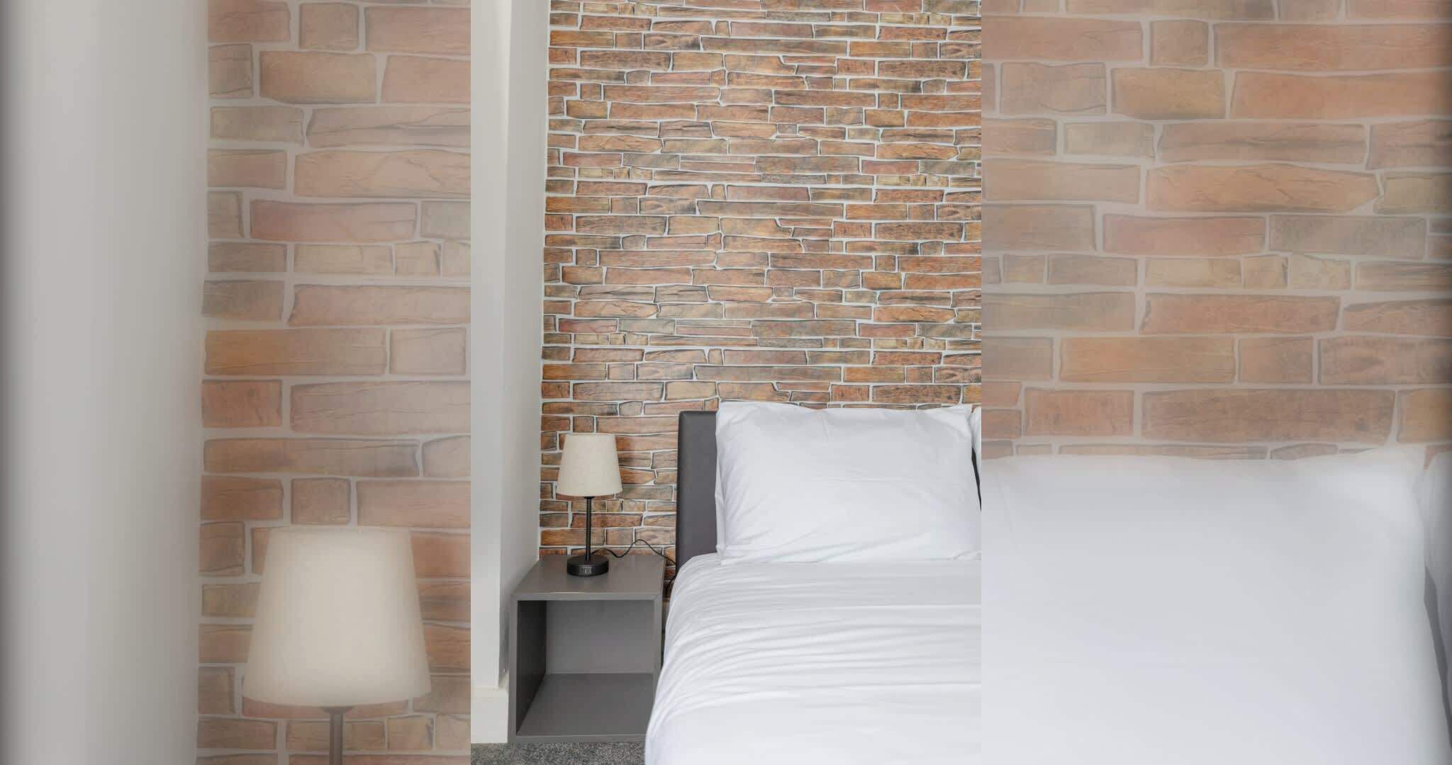 1 bedroom, desk, Internet, bed sheets