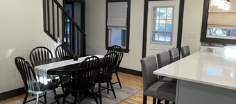 Newly remodeled Farmhouse with Country Charm!
Sleeps 10 people comfortably