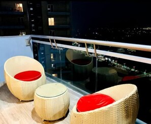 Property grounds - luxsugero for couple at 31st floor (Noida, UP)